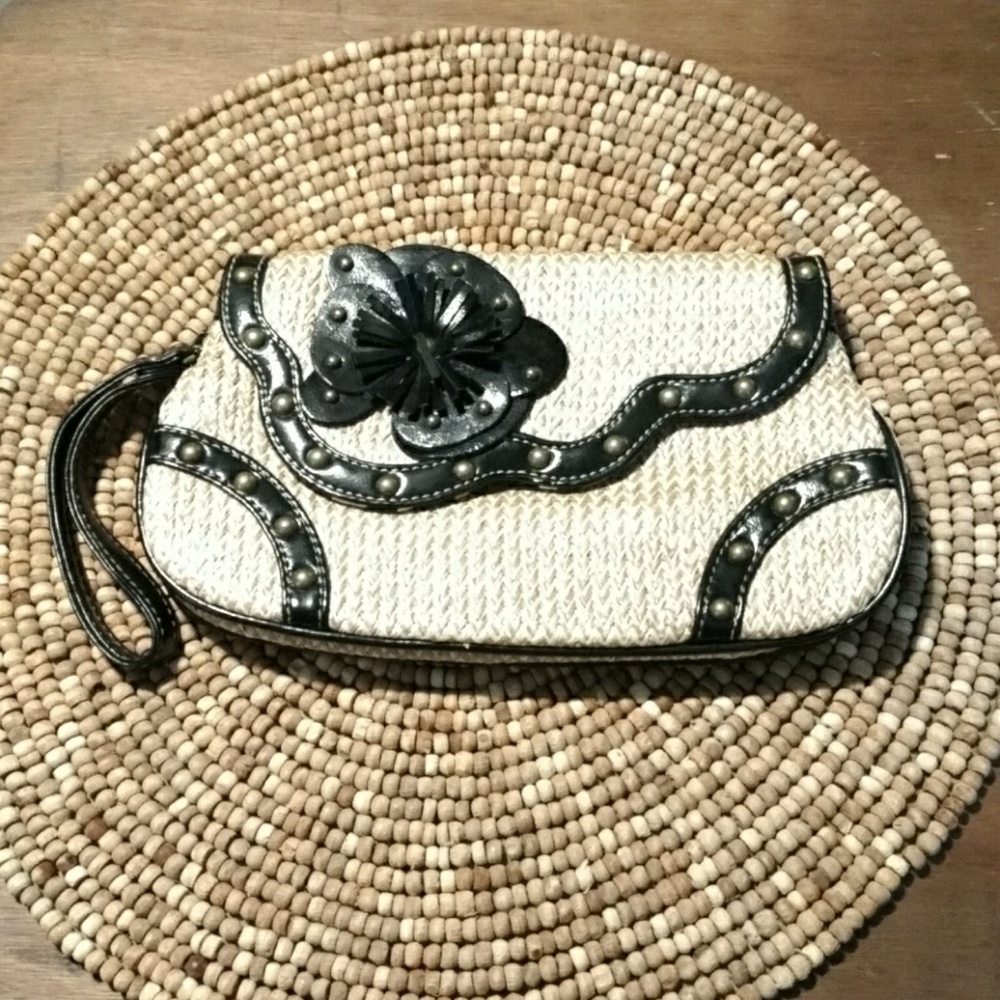 Wristlet
